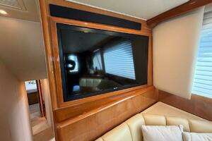 2004 Viking 56 Convertible thumbnail 20
