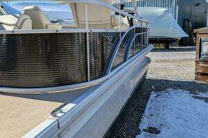 2014 Bennington 21 SLX thumbnail 9