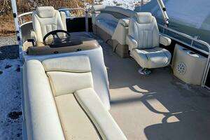 2014 Bennington 21 SLX thumbnail 19