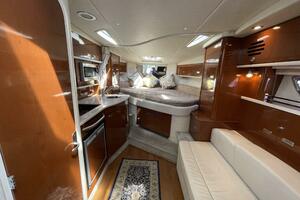 33ft Sea Ray Yacht For Sale