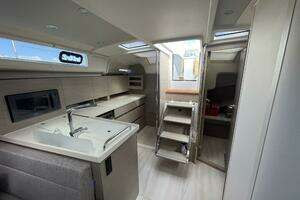2021 Hanse 418 thumbnail 13