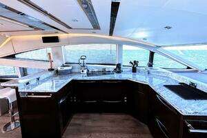 2018 Sea Ray L650 Fly thumbnail 26
