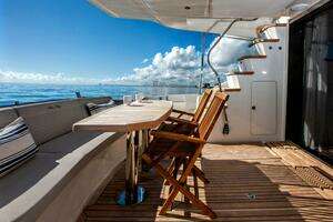2018 Sea Ray L650 Fly thumbnail 15