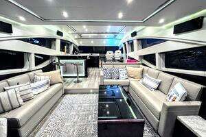 2018 Sea Ray L650 Fly thumbnail 18