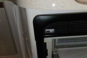 1998 Chris-Craft 320 Express Cruiser thumbnail 25