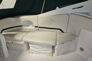 1998 Chris-Craft 320 Express Cruiser thumbnail 13
