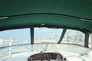 32ft Chris Craft Yacht For Sale