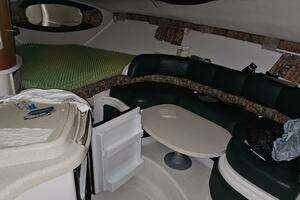 1998 Chris-Craft 320 Express Cruiser thumbnail 22