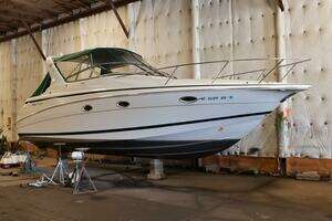 1998 Chris-Craft 320 Express Cruiser thumbnail 5