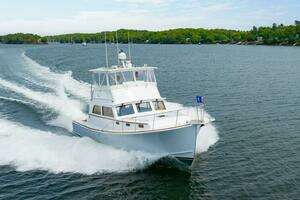 2019 Lowell Flybridge thumbnail 32