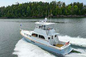 2019 Lowell Flybridge thumbnail 31