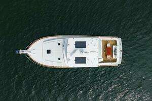 2019 Lowell Flybridge thumbnail 28