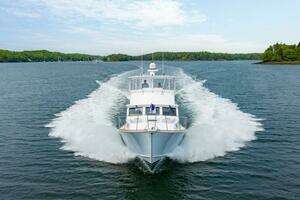 2019 Lowell Flybridge thumbnail 35