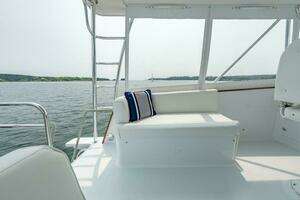 2019 Lowell Flybridge thumbnail 19
