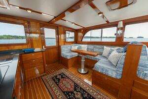2019 Lowell Flybridge thumbnail 3