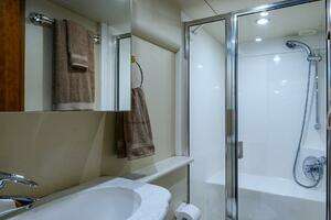 2009 Pacific Mariner thumbnail 51