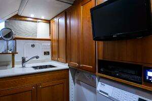 2009 Pacific Mariner thumbnail 50