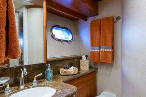 2009 Pacific Mariner thumbnail 34