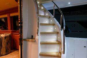 2009 Pacific Mariner thumbnail 9