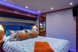 2009 Pacific Mariner thumbnail 36