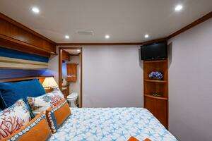 2009 Pacific Mariner thumbnail 38