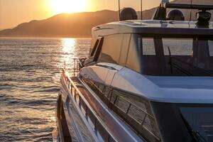 2022 Ferretti Yachts Skydeck thumbnail 4