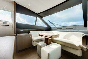 2014 Ferretti Yachts 870 thumbnail 21
