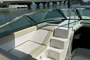 2013 Sea Ray 370 Venture thumbnail 15