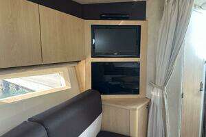 2013 Sea Ray 370 Venture thumbnail 9