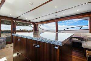 2016 Hatteras GT63 thumbnail 32