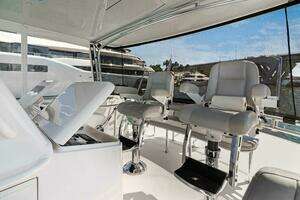 2016 Hatteras GT63 thumbnail 26