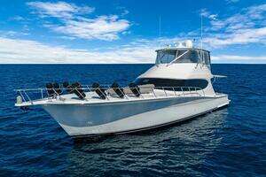 2016 Hatteras GT63 thumbnail 2