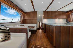 2016 Hatteras GT63 thumbnail 71