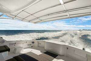 2016 Hatteras GT63 thumbnail 63