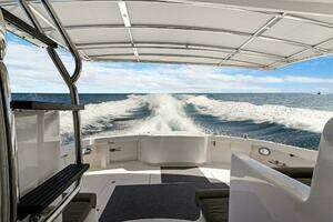 2016 Hatteras GT63 thumbnail 64