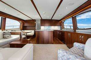2016 Hatteras GT63 thumbnail 69