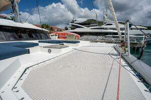 2020 Fountaine Pajot thumbnail 9
