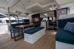 2020 Fountaine Pajot thumbnail 28