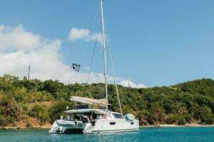 2020 Fountaine Pajot thumbnail 1