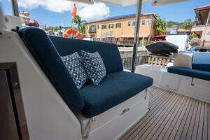 2020 Fountaine Pajot thumbnail 32