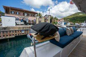 2020 Fountaine Pajot thumbnail 38