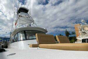 DROP OUT 2014 Blackwell Boatworks Custom Walkaround Sportfisherman Yacht For Sale in Fort Lauderdale FL