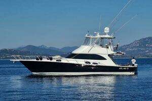 YELLOWFIN 2008 Viking 54' convertible Yacht For Sale in Porto Rotondo 