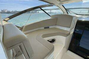 2015 Pursuit 365i Sport Coupe thumbnail 29