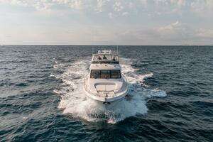 Krohs Nest 2008 Hatteras 64 Motoryacht Yacht For Sale in Southport NC