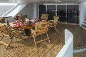 2003 Royal Denship Motor Yacht thumbnail 11