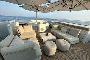 2003 Royal Denship Motor Yacht thumbnail 9