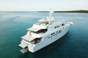 2003 Royal Denship Motor Yacht thumbnail 1