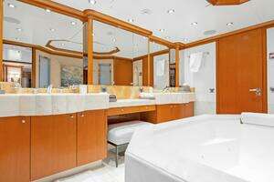 2003 Royal Denship Motor Yacht thumbnail 24