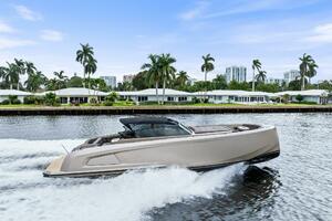 2022 Vanquish Yachts VQ45 thumbnail 1